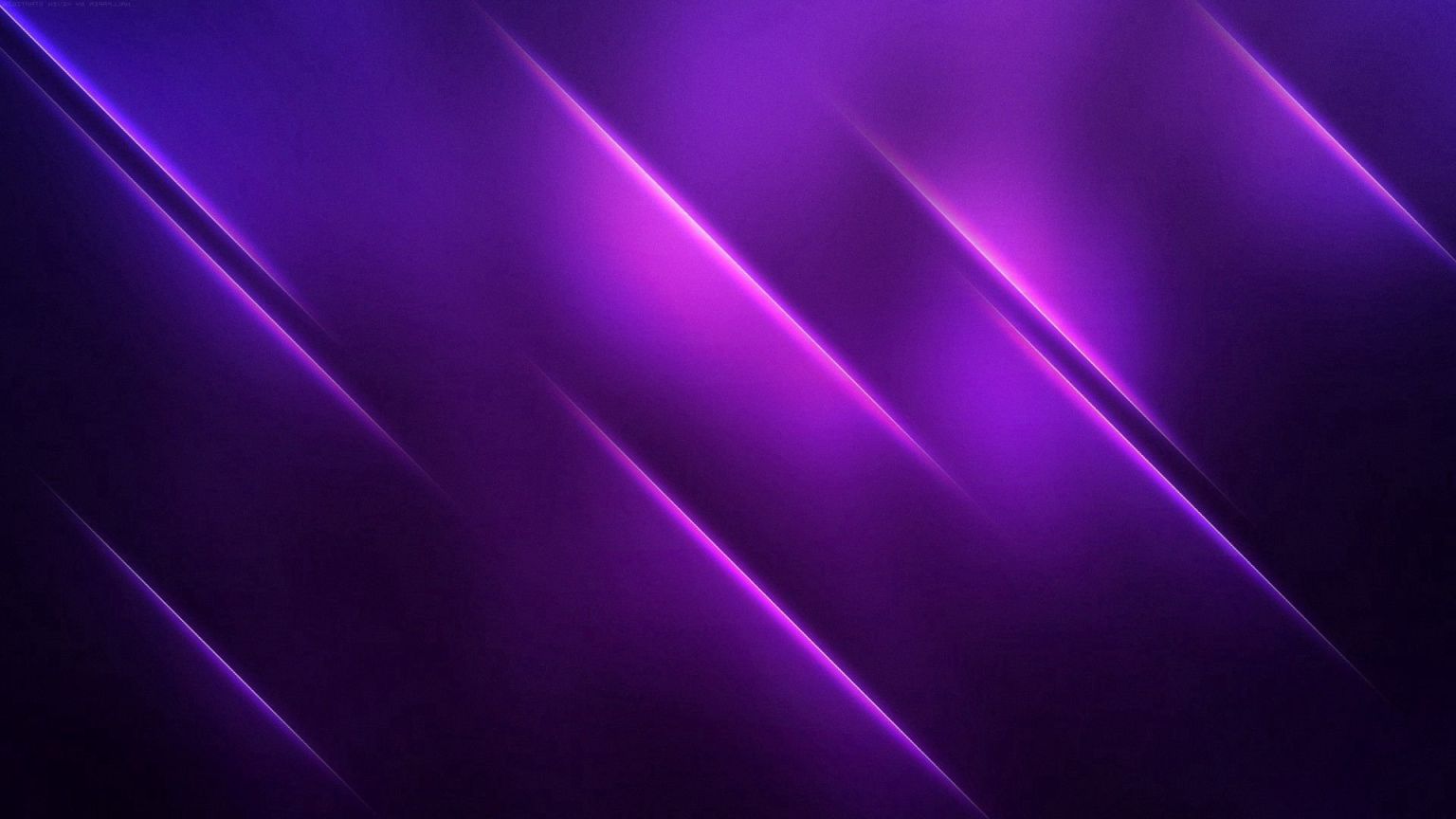Зал в фиолетовых тонах