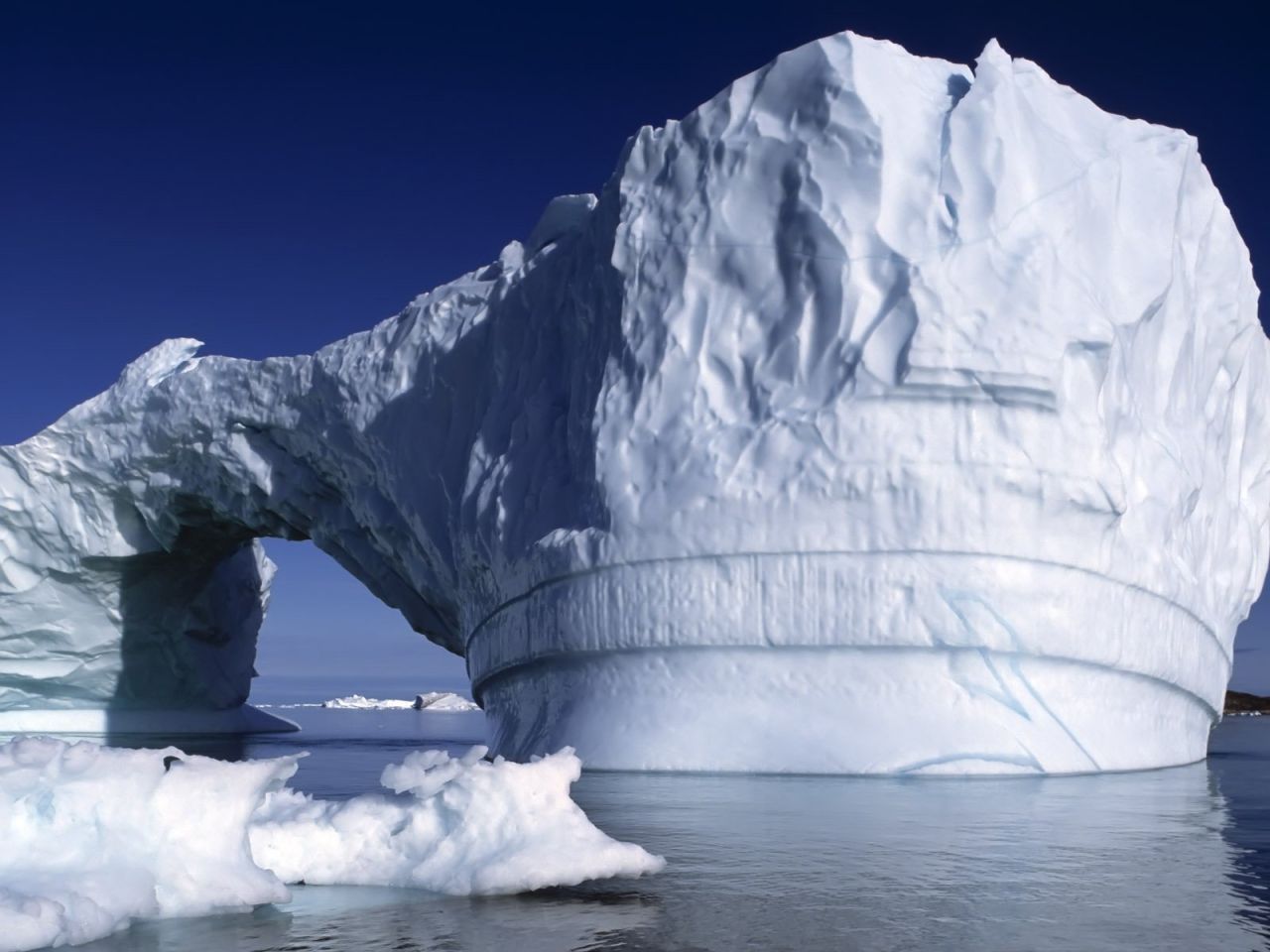Арктика айсберги